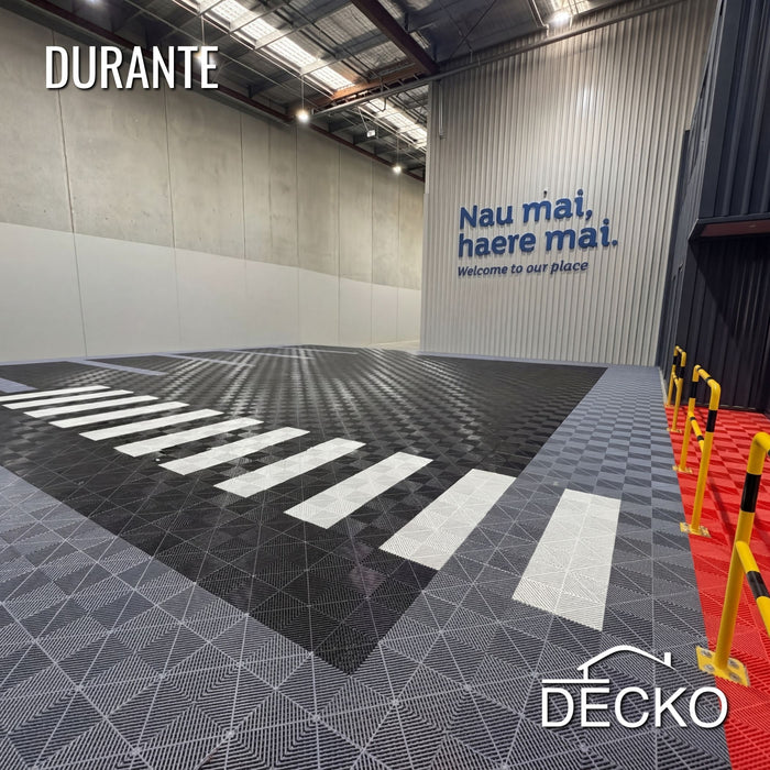 Garage Tile - RED - Interlocking PP Flooring - High End Polypropylene | 100% Recyclable | DECKO DURANTE (400x400x18 mm tile)